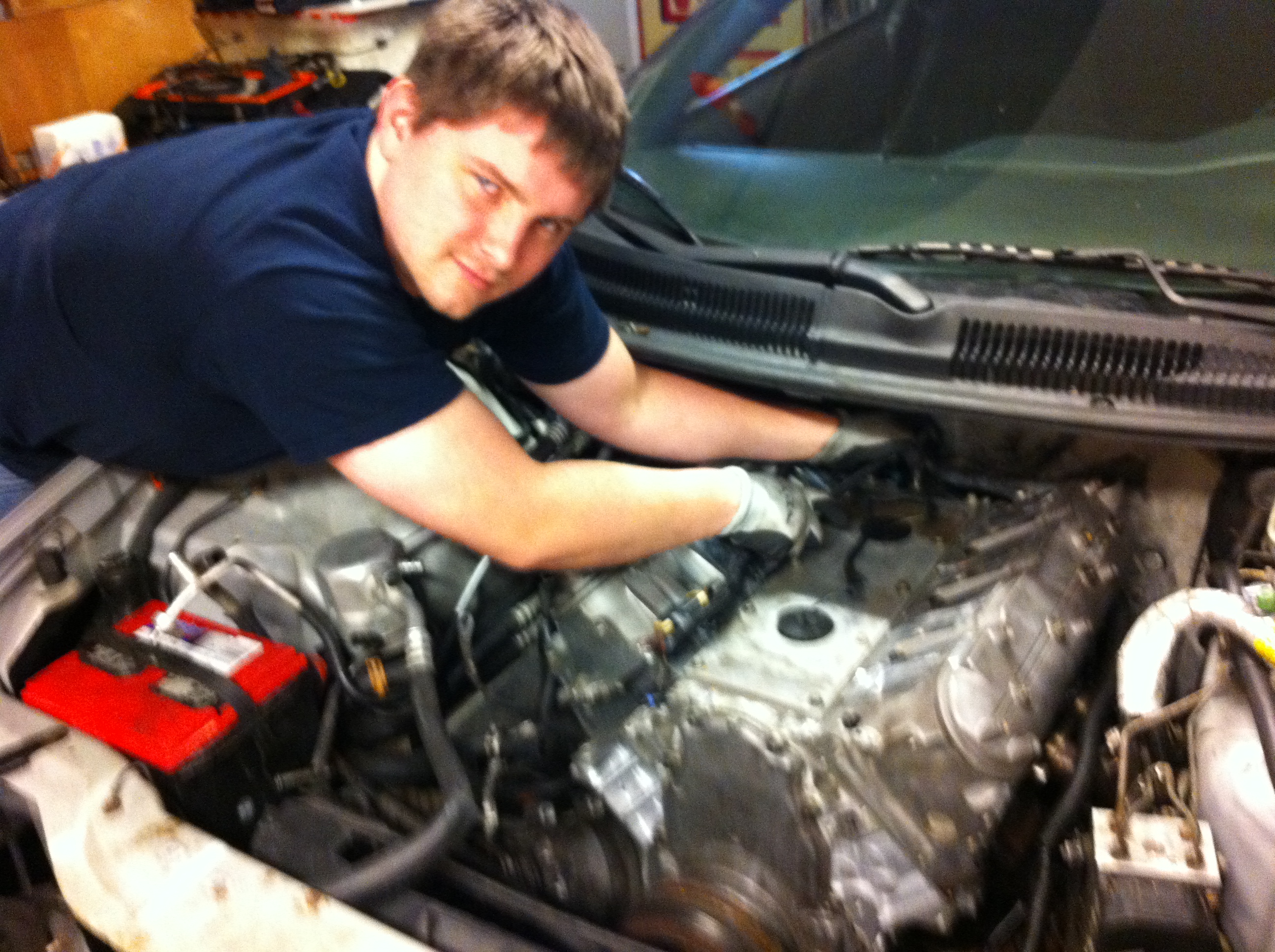Bob getting his LS1 back together - January 2012